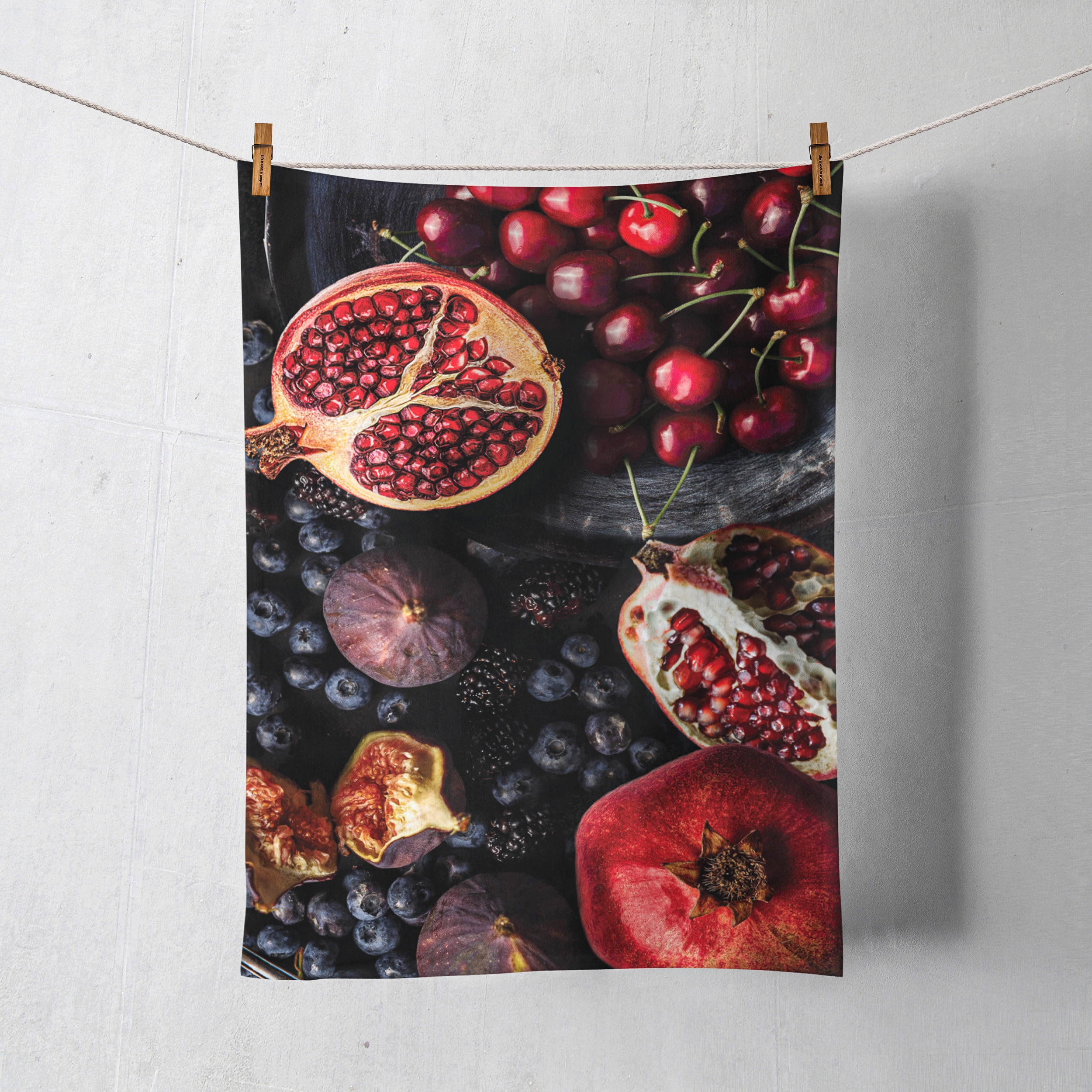 _FoodTowel_Berries_pomegranate