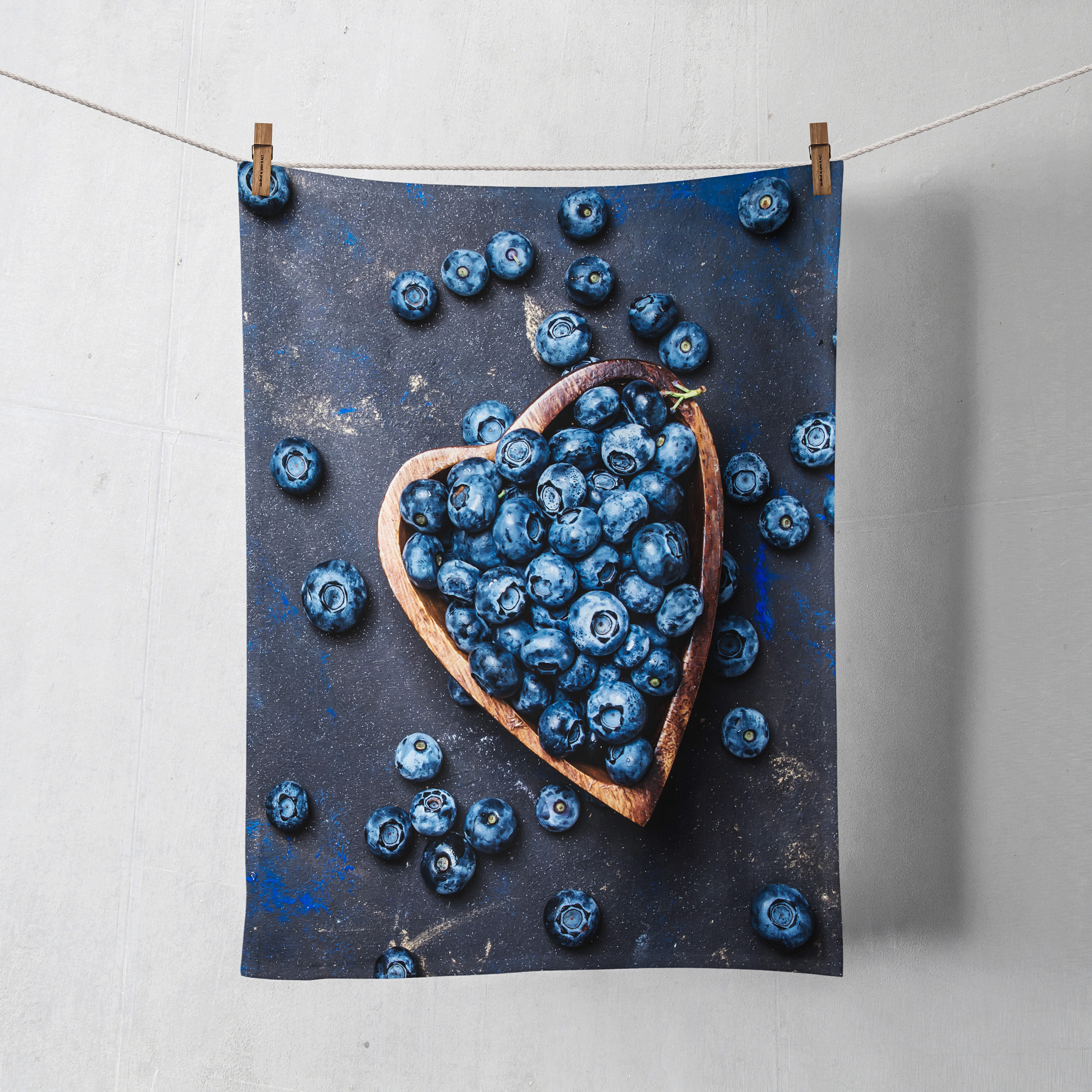 _FoodTowel_Blueberries_heart
