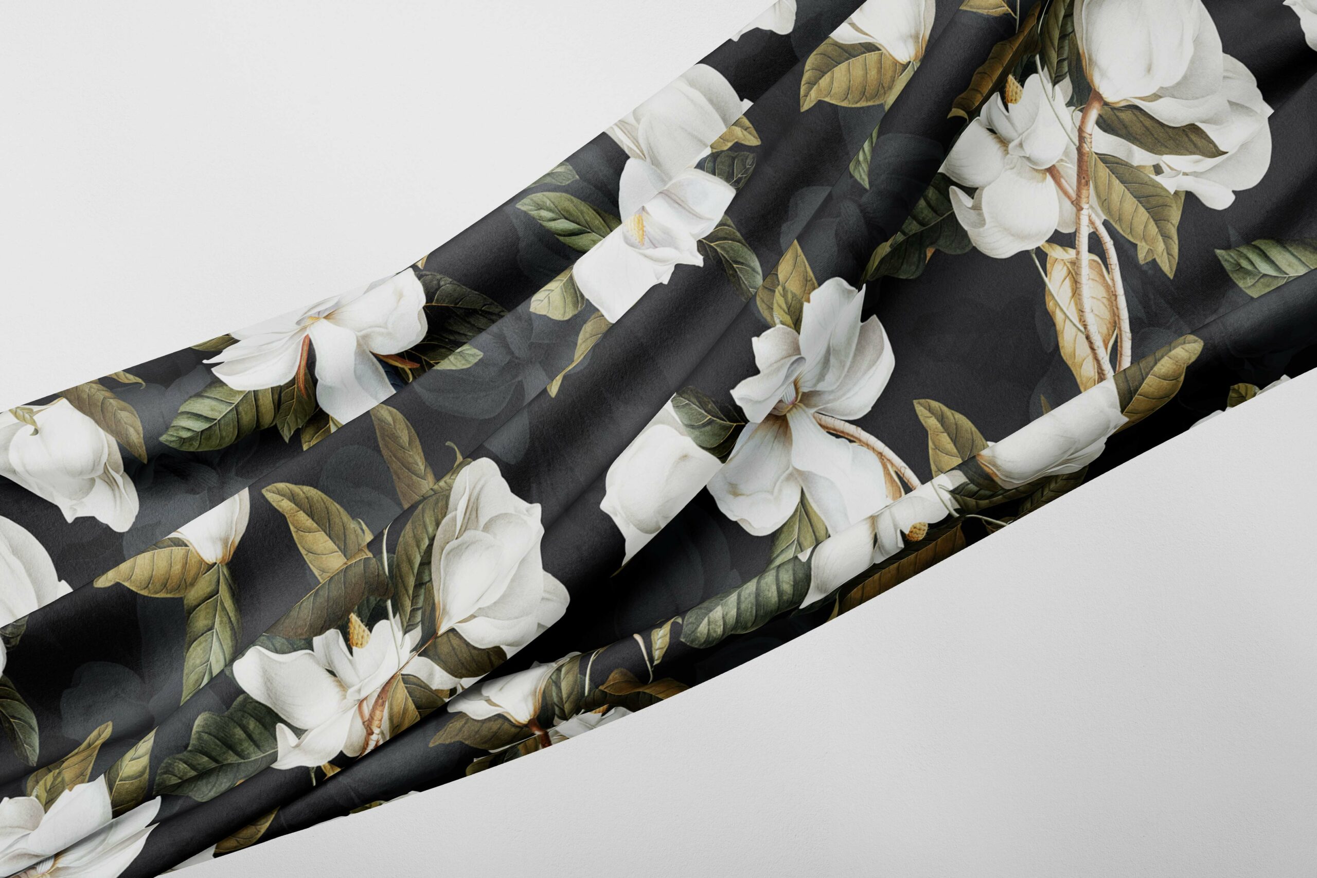 Tablecloth_Black_Magnolia