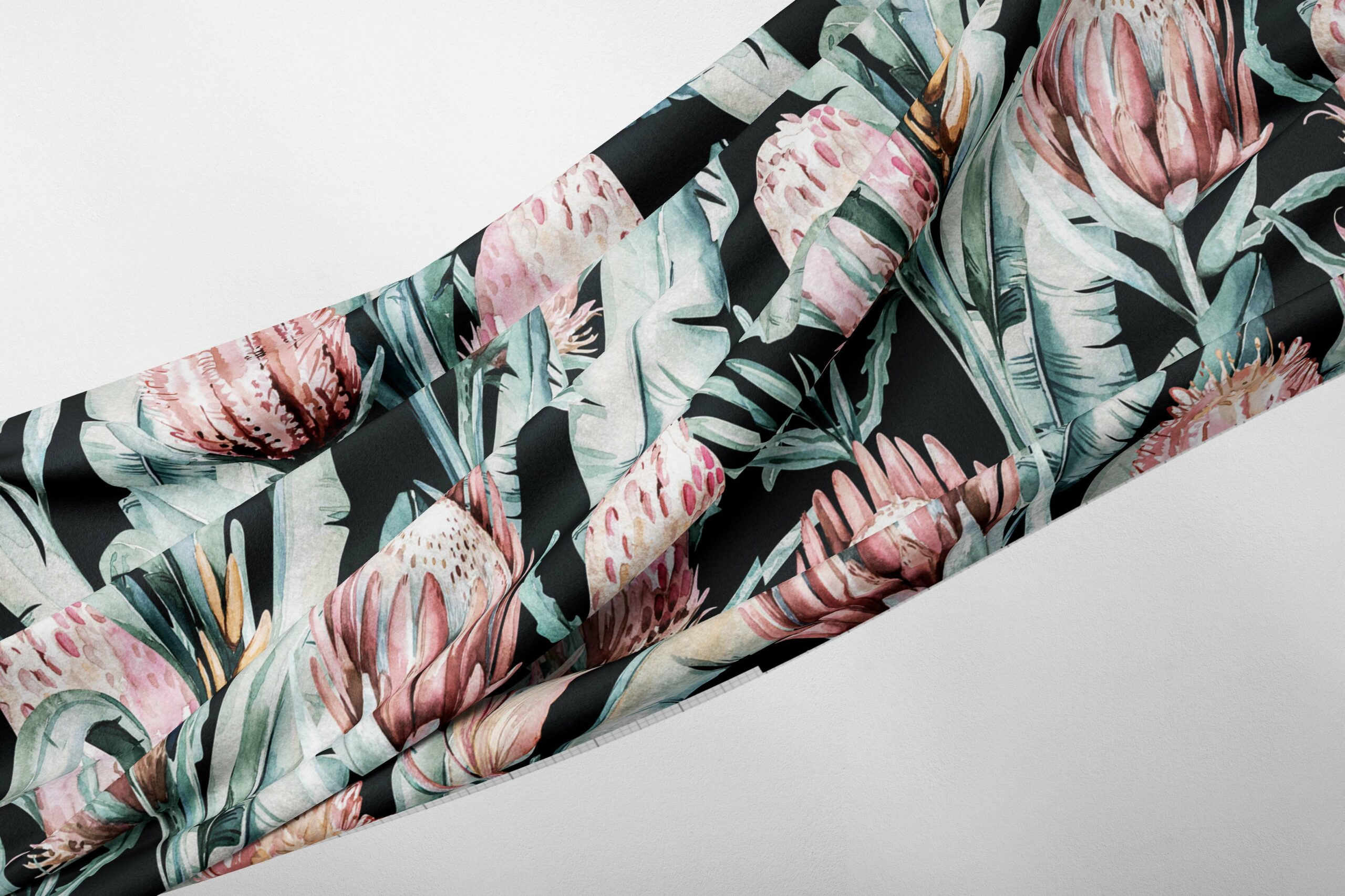 Tablecloth_protea345-scaled